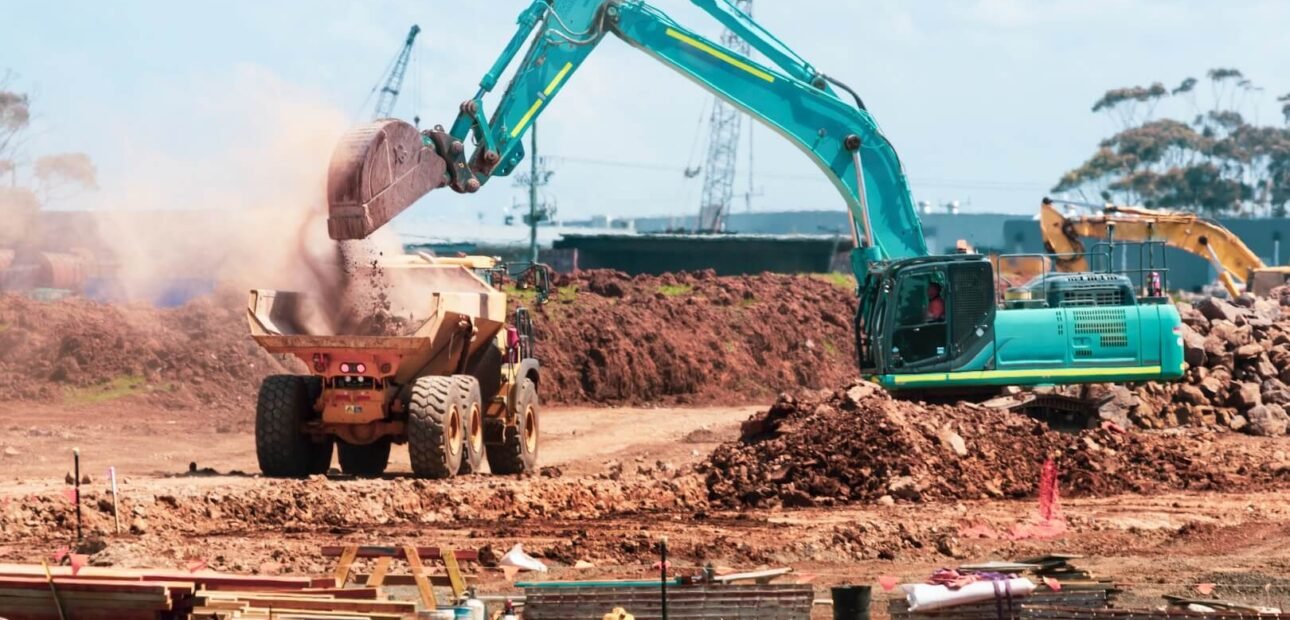 أهم الأدوات الأساسية لكل موقع بناء